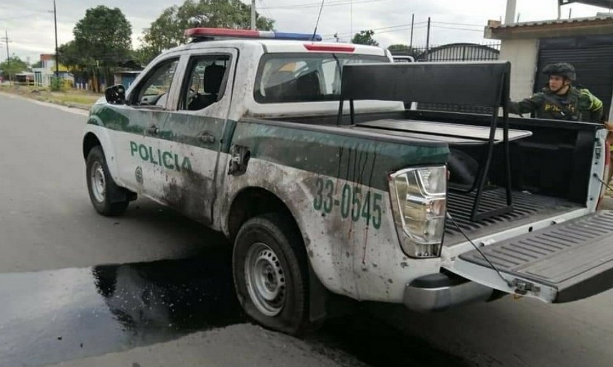 Patrulla fue atacada con explosivos y ráfagas de fusil Patrulla fue atacada con explosivos y ráfagas de fusil
