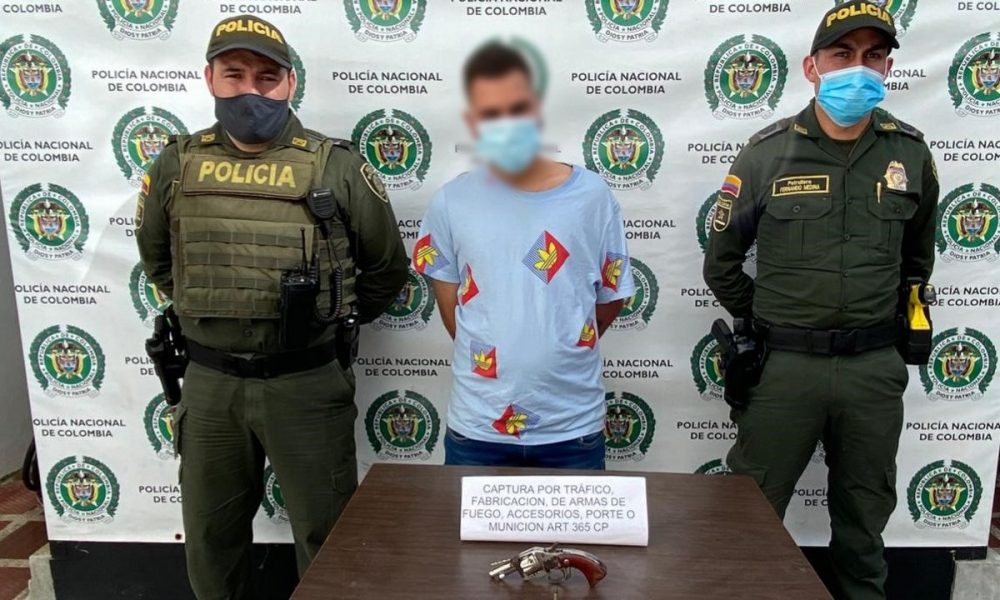 Capturado en El Carmen de Viboral con un arma de fuego