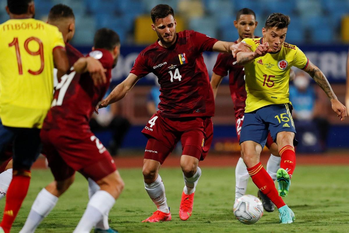 En Fotos: Colombia muy ofensiva, pero Fariñez fue monumental 2 Fariñez
