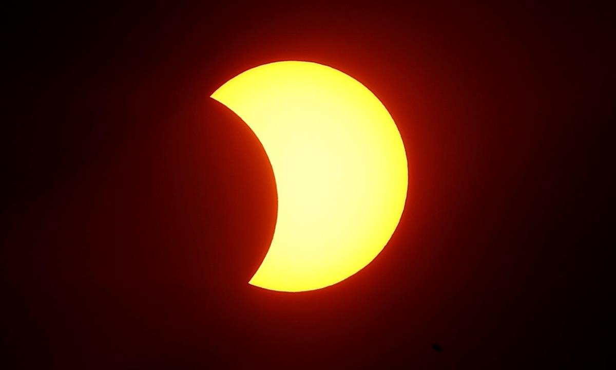 El primer eclipse solar anular de 2021 creará el llamado "anillo de fuego" 1 eclipse solar