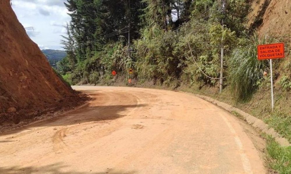 Ya habilitaron la vía El Escobero en ambos sentidos