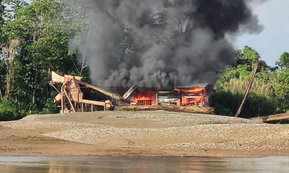 Fuerza pública destruyó 8 dragones, 16 motobombas y varias plantas eléctricas en el Chocó