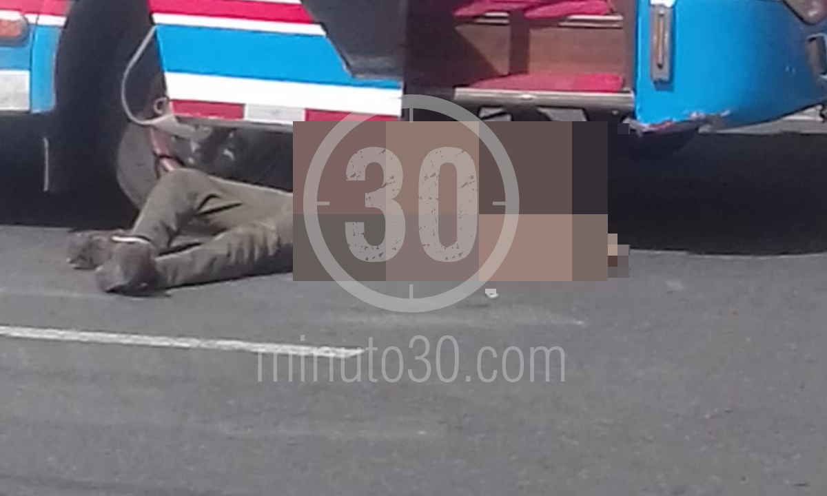 FOTOS Y VIDEO: ¡Muy trágico! Motociclista murió en accidente con bus, por la Terminal del Norte 4 Accidente