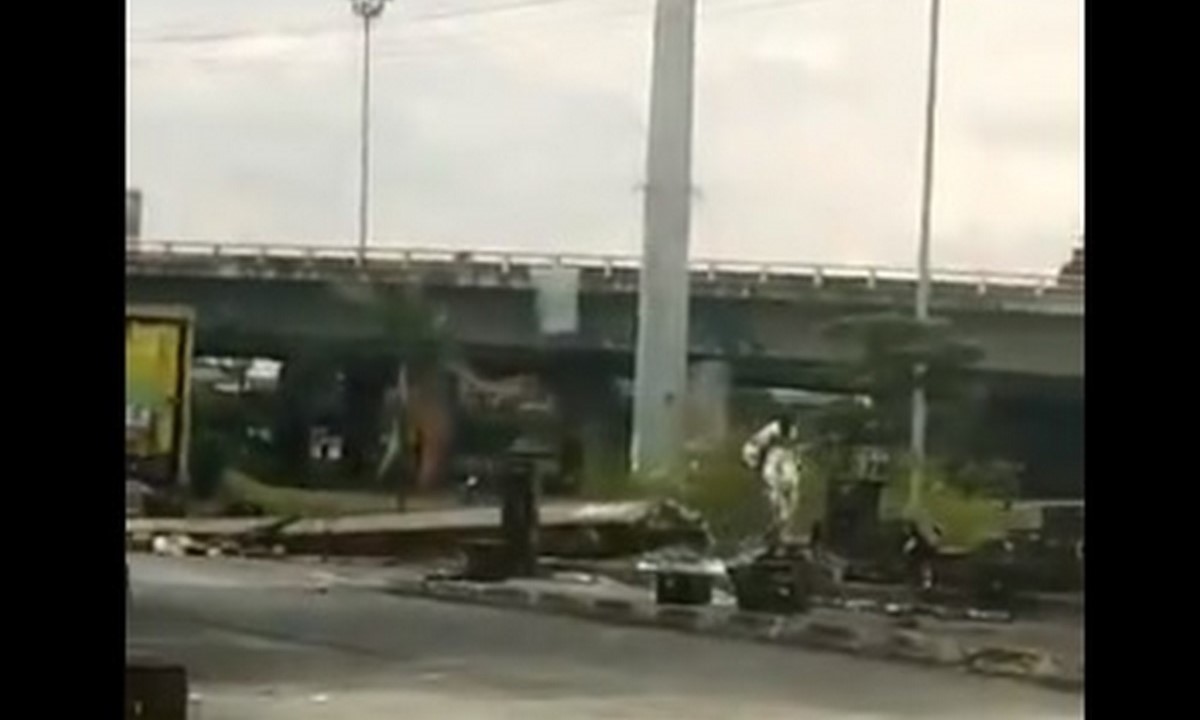 Un hombre fue asesinado anoche por el Puente de los Mil Días Un hombre fue asesinado anoche por el Puente de los Mil Días