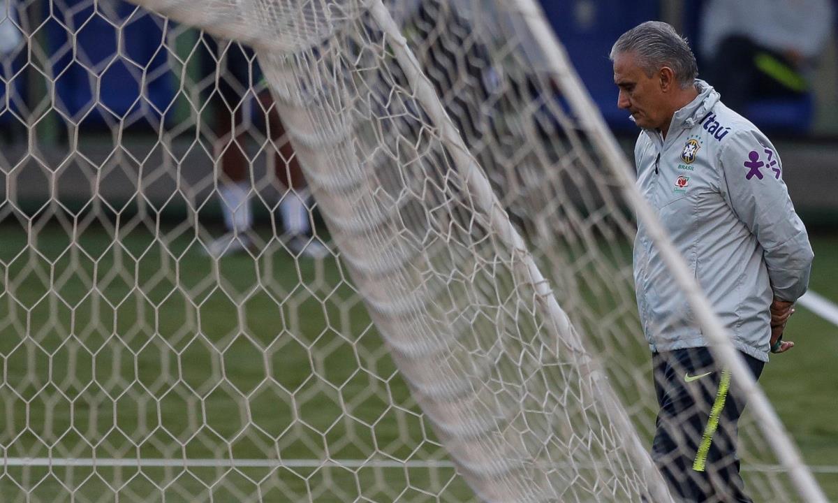 En la imagen un registro del seleccionador del equipo nacional masculino de fútbol de Brasil, Adenor Leonardo Bacchi 'Tite'. EFE/Antonio Lacerda/Archivo selección Brasil