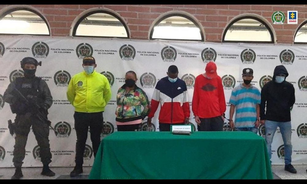 Encarcelaron a presuntos integrantes del 'Clan del Golfo' acusados de asesinar a 4 personas en Medellín