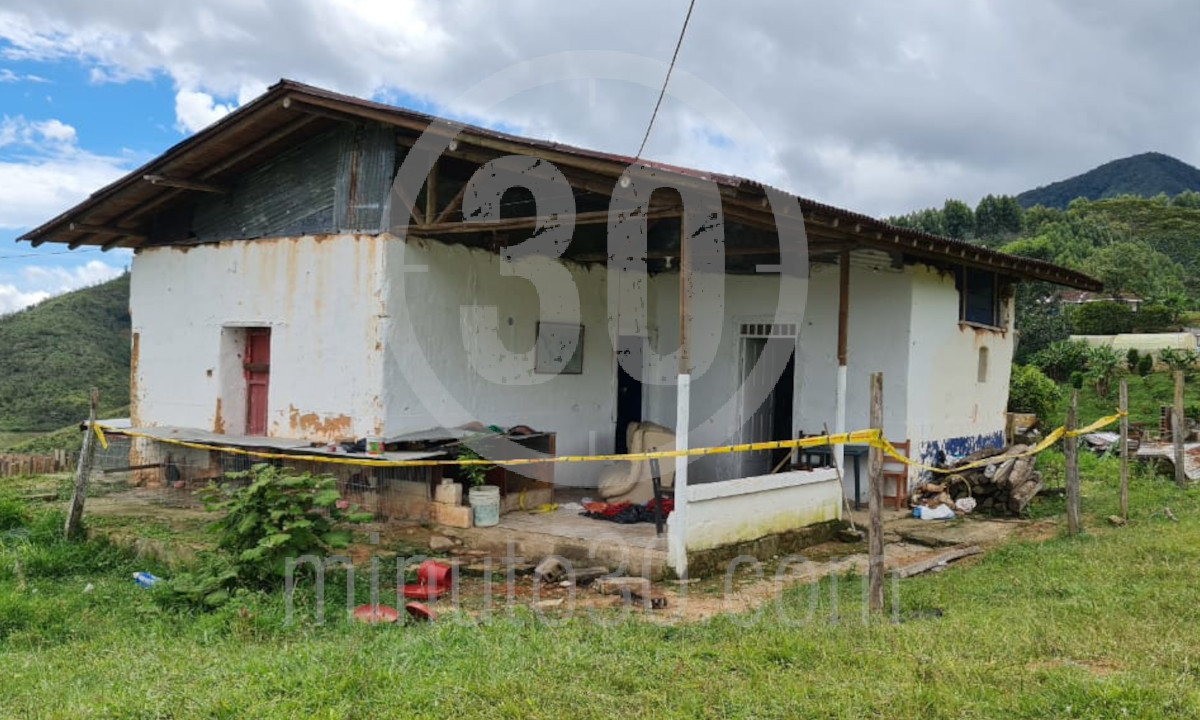 EN FOTOS: ¡Macabro! Encontraron a mujer muerta en la casa del baleado que murió en accidente de ambulancia 3 Barbosa