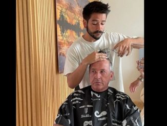 ¿Qué tal la cara de susto? Camilo le cambia el look a Ricardo Montaner 1 ¿Qué tal la cara de susto? Camilo le cambia el look a Ricardo Montaner