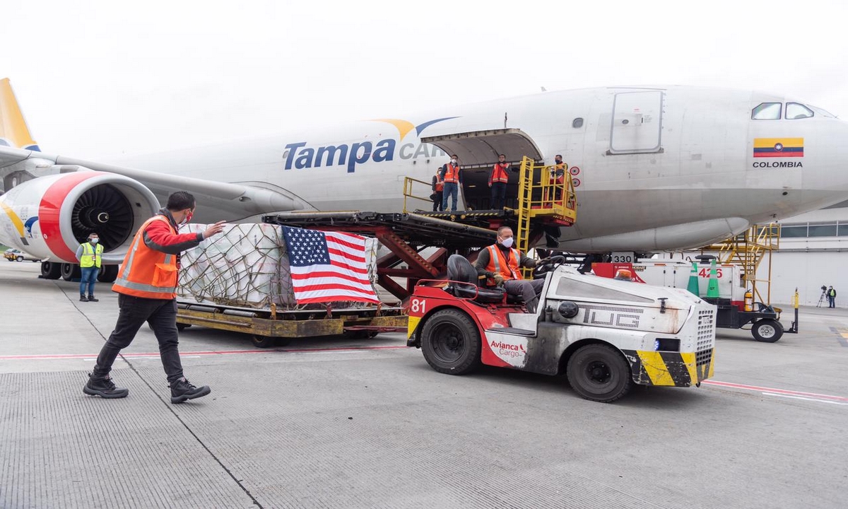 ¡Ya llegaron! Colombia recibió este domingo 3.5 millones de vacunas de Moderna donadas por EE.UU 1 Colombia
