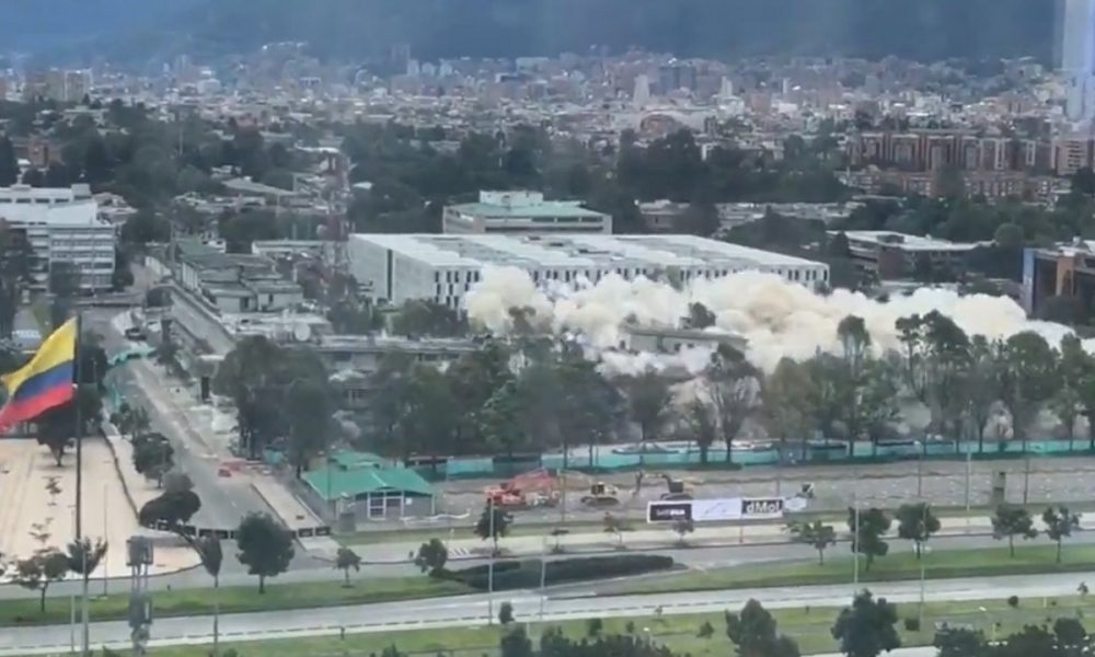 [Video] Momento en el que cayó el edificio de Mindefensa