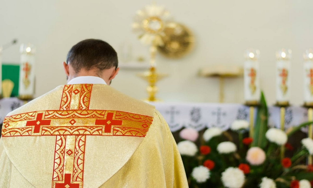 En Ibagué capturan a un sacerdote por presuntamente abusar de varias mujeres 1 Ibagué