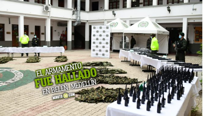 Impresionante-cargamento-de-guerra-31-fusiles-y-lanzagranadas-de-Otoniel-fueron-incautados armamento
