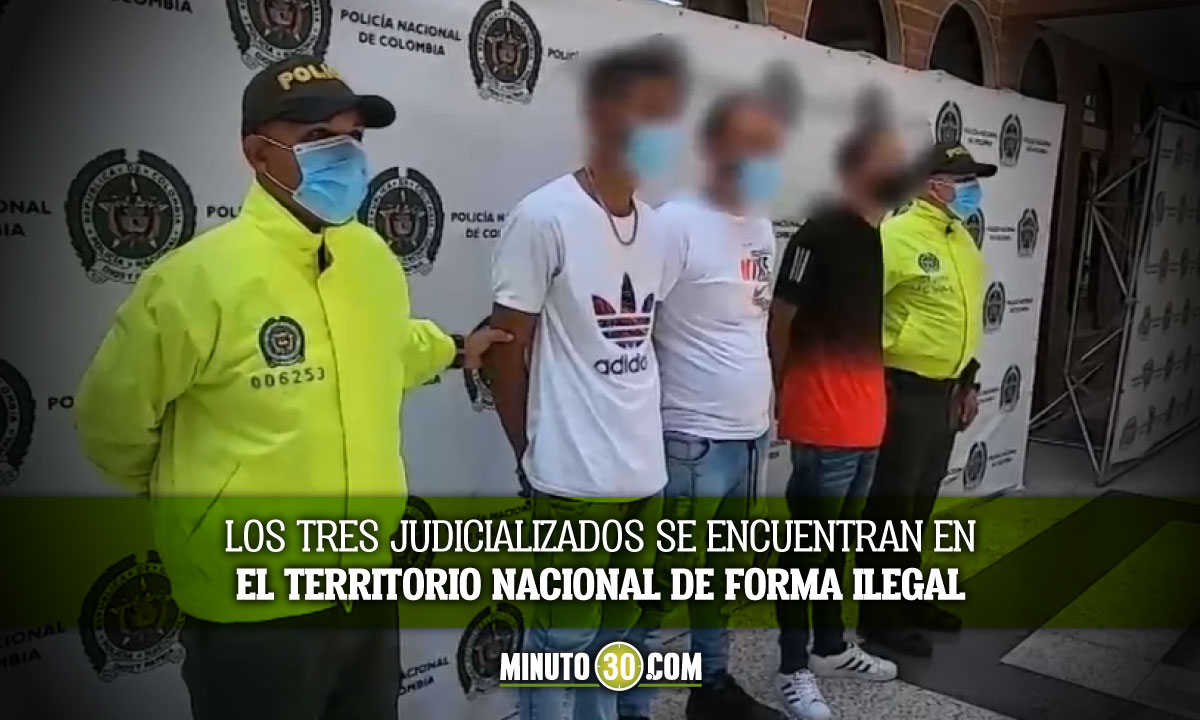 Por-prender-el-CAI-del-parque-Berrio-la-Policia-capturo-a-tres-venezolanos parque Berrio