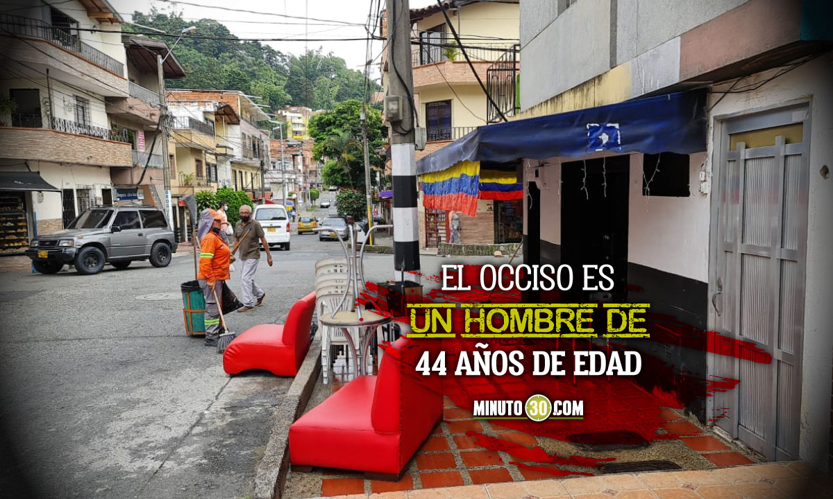 Se estaba tomando una 'pola' en una tienda del Salvador cuando un tipo llegó y le disparó 1 El Salvador