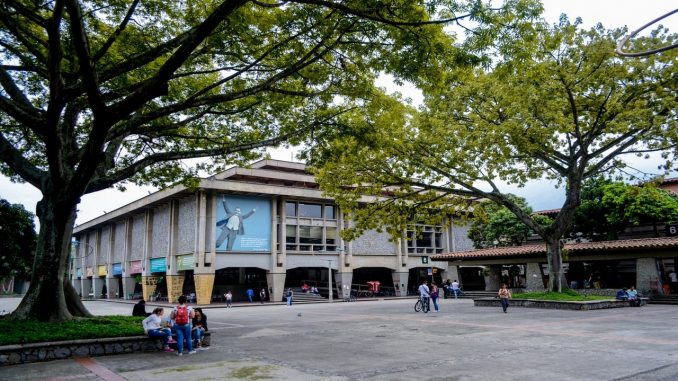 Universidad de Antioquia Universidad de Antioquia