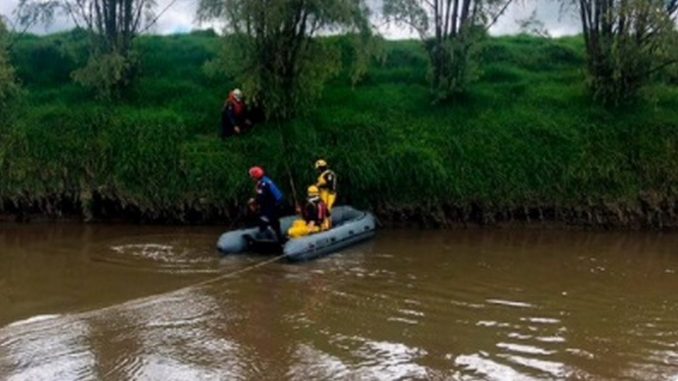 adolescente cayo en el río Bogota