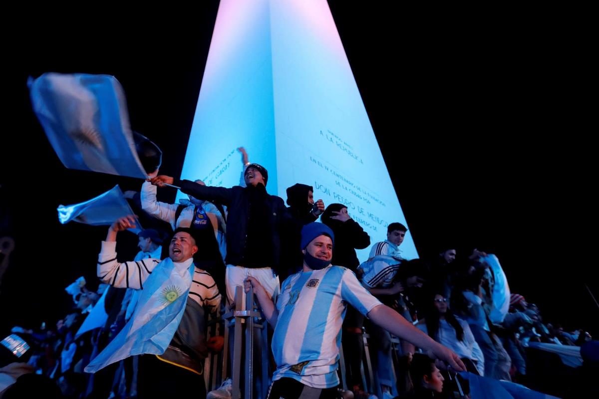 FOTOS: Con epicentro en el Obelisco porteño, Argentina celebró el título de América 3 argentina celebracion1