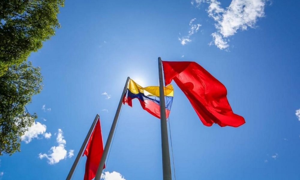 Homenajes del Día de la Independencia en Medellín fueron para héroes caídos y las víctimas de Covid-19