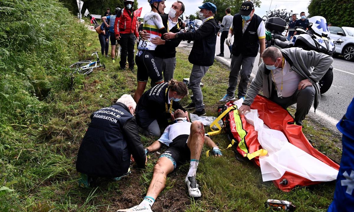 El Tour de Francia retira la denuncia contra la espectadora que provocó la caída en la primera etapa 1 Tour de Francia