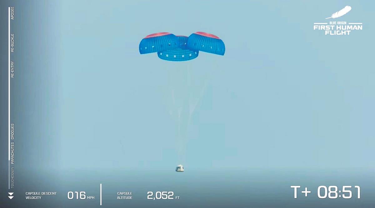 Jeff Bezos vuelve a la tierra tras alcanzar el espacio en un cohete de Blue Origin 1 Jeff Bezos