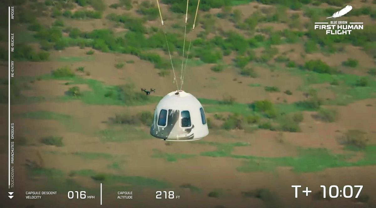 Jeff Bezos vuelve a la tierra tras alcanzar el espacio en un cohete de Blue Origin 1 Jeff Bezos