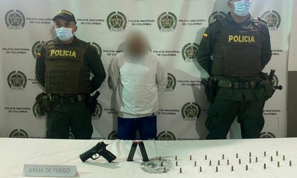 Andaba 'enfierrado' en Bello y de una le 'echaron mano'