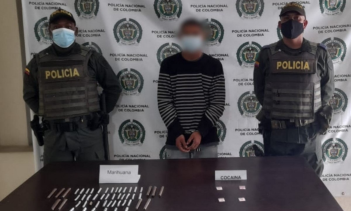 ¡Le pillaron la 'merca' en Yalí! Lo cogieron con varias dosis de marihuana y Cocaína 1 Capturado en Yalí por llevar marihuana y cocaína