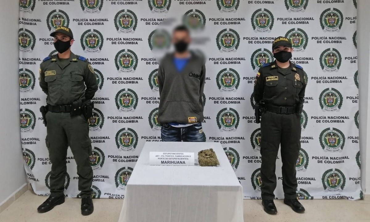 Lo cogieron en el corregimiento El Tigre de Vegachí con una bolsa llena de marihuana 1 Capturado en Vegachí por llevar una bolsa con marihuana