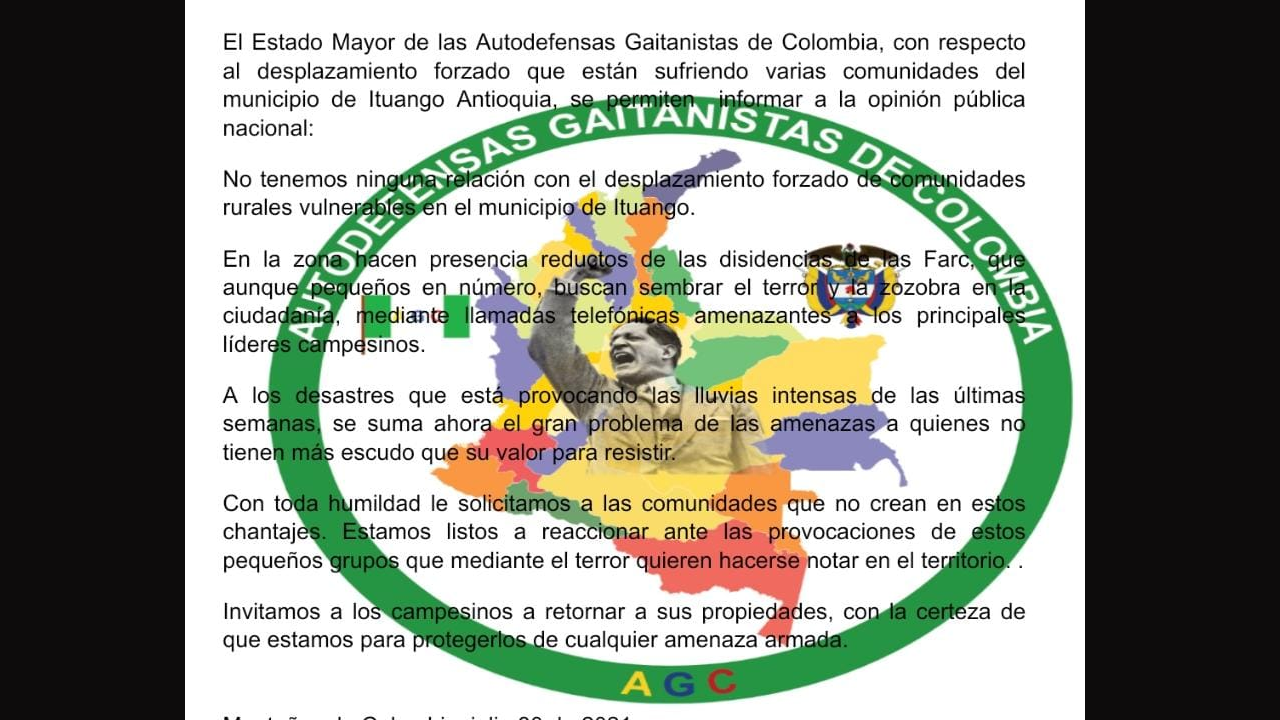 EN VIDEO: Los Paras dicen que ellos van a ‘proteger’ a la comunidad de Ituango, dejaron un volante en las casas 2 Ituango