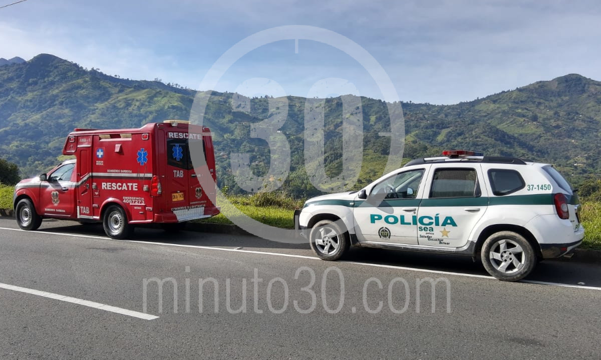 EN FOTOS: Sacaron otro cuerpo del río Medellín, esta vez en Barbosa 5 Barbosa