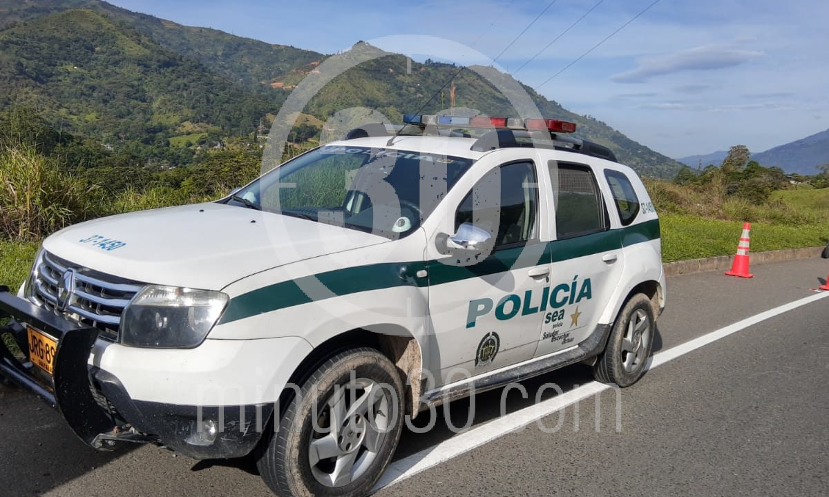 EN FOTOS: Sacaron otro cuerpo del río Medellín, esta vez en Barbosa 6 Barbosa