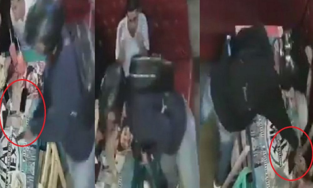 Hombres armados se robaron celulares de local en Cabañas