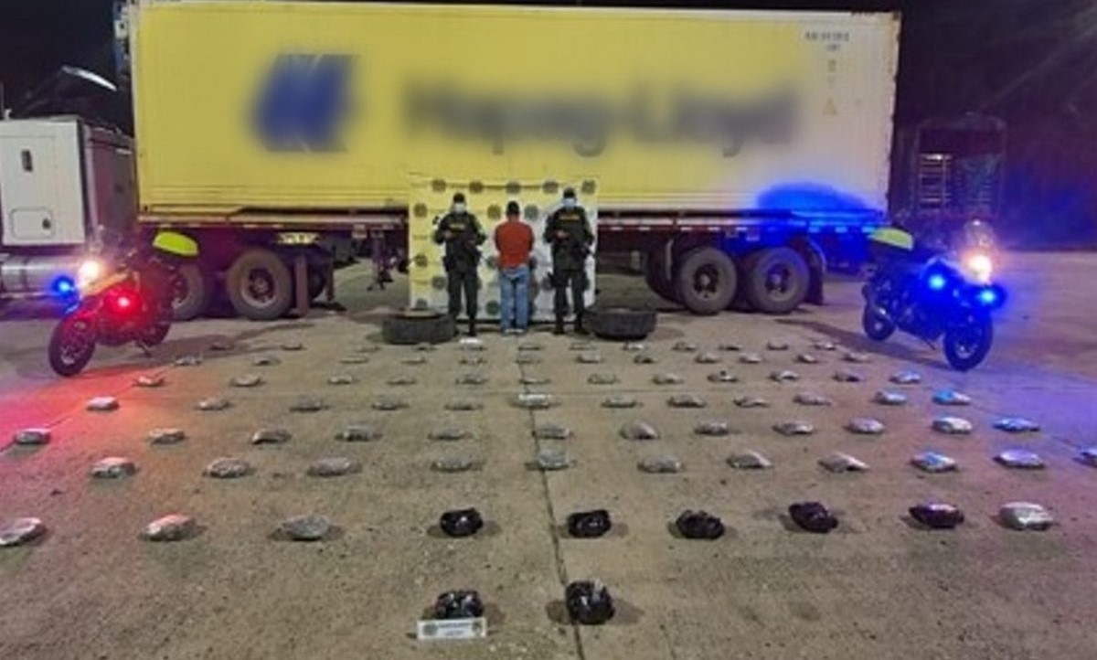 Capturado por llevar marihuana en llantas de tractocamión Capturado por llevar marihuana en llantas de tractocamión