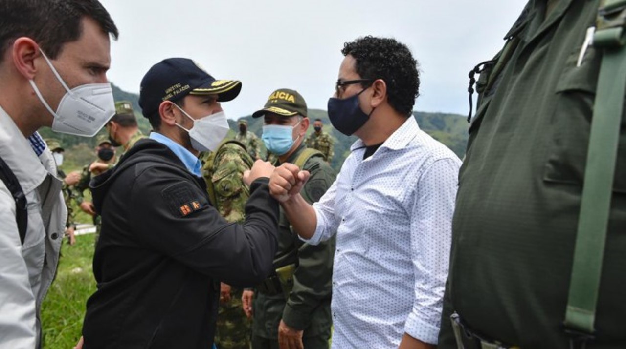 FOTOS Y VIDEO. El gobierno busca el retorno seguro a sus hogares, de los campesinos de Ituango: MinInterior 4 mininterior ituango