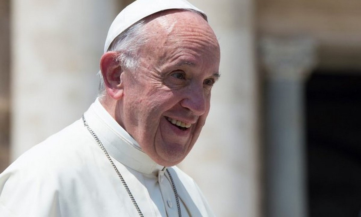 Papa Francisco sale del hospital tras 10 días de la operación 1 papa franciso