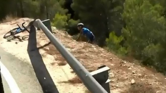 Alejandro Valverde caida vuelta españa