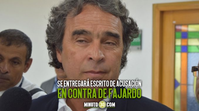 Fiscalia-concluye-que-Fajardo-si-puede-ser-culpable-de-dos-delitos-y-radicara-escrito-ante-la-Corte Fajardo