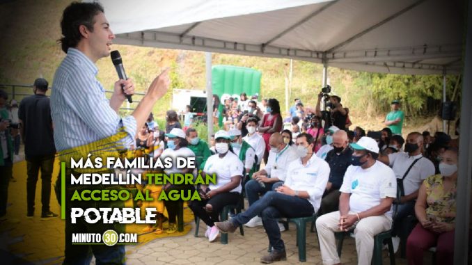 Llevaran-agua-y-alcantarillado-a-371-familias-de-Medellin Llevarán agua y alcantarillado a 371 familias de Medellín