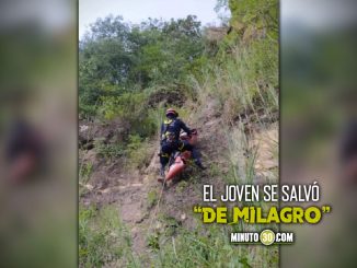 ¡Casi se mata! Por una selfie un turista cayó por un abismo de unos 400 metros 1 Barichara