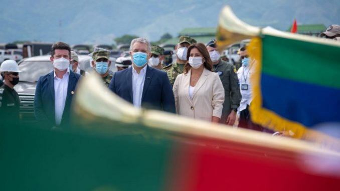 "No seremos consuetas ni melifluos para denunciar a la dictadura venezolana que arruinó a ese país": Presidente Duque "No seremos consuetas ni melifluos para denunciar a la dictadura venezolana que arruinó a ese país": Presidente Duque