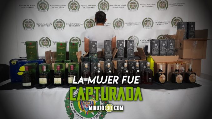 Uy-que-voleo-de-chorro-7-millones-en-licor-adulterado-le-pillaron-a-una-mujer-en-Caribe Caribe