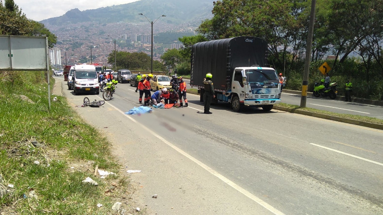 EN FOTOS: Joven falleció en accidente de tránsito en la vía Medellín-Bogotá 2 accidente