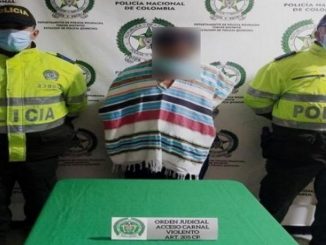 Lo cogieron en un 'puesto de control' por acceder sexualmente a su propia hija 1 capturado acceder sexualmente propia hija