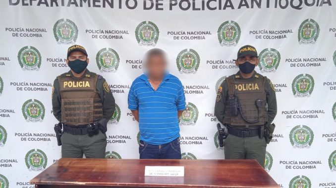 Lo cogieron en Marinilla por acto sexual abusivo con menor Lo cogieron en Marinilla por acto sexual abusivo con menor
