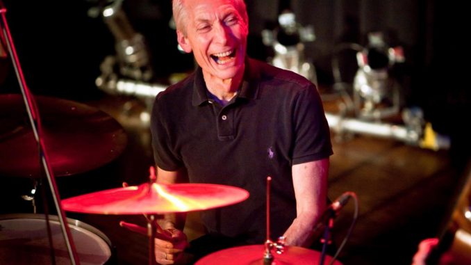 En la imagen, el baterista de The Rolling Stones, Charlie Watts, en 2010. EFE/Ennio Leanza/Archivo Charlie Watts