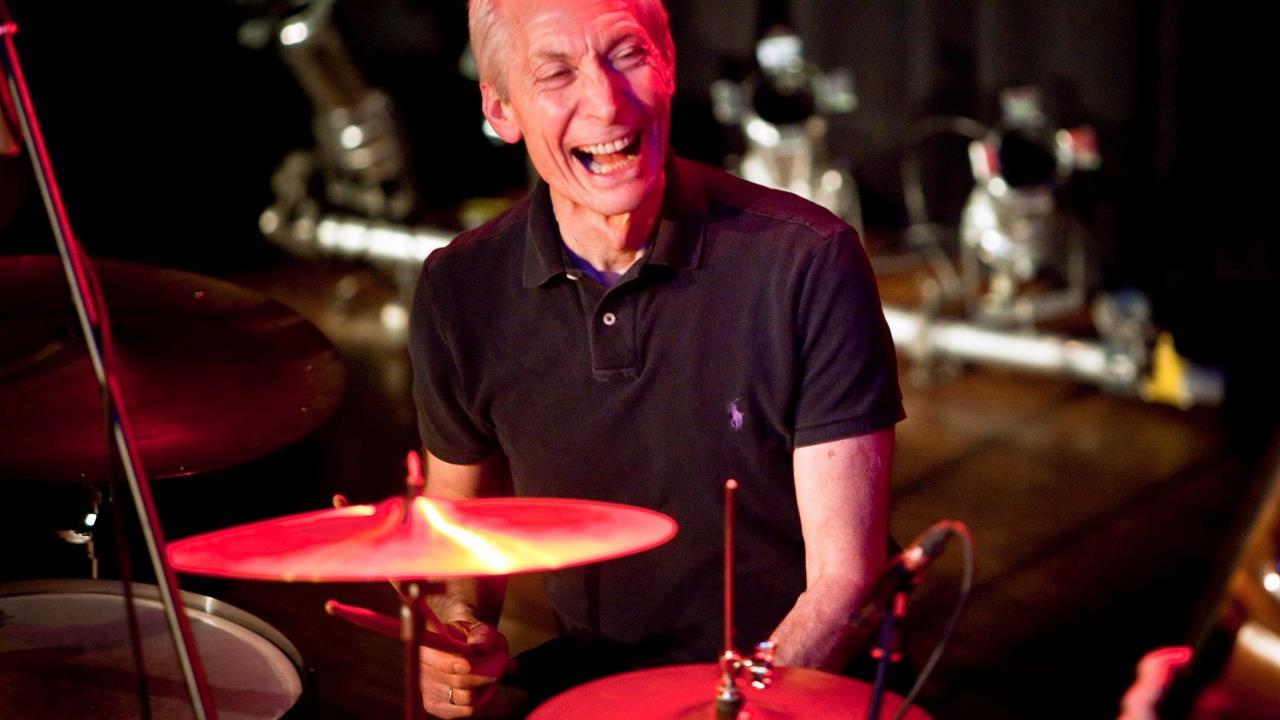 El mundo de la música se despide del “Stone” Charlie Watts, “ícono eterno”