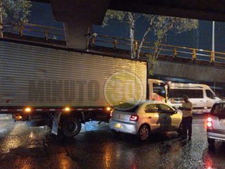 ¿Le tocó el taco? Choque en la 10 hacia el Aeropuerto 1 choque
