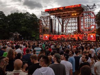¡Un rayo lo detuvo! Por "Henri" suspenden concierto de estrellas en Nueva York 1 concierto estrellas nueva york