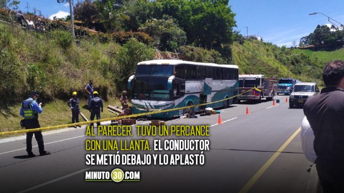 Bus le cayó encima al conductor y lo mató por la autopista Medellín-Bogotá Bus le cayó encima al conductor y lo mató por la autopista Medellín-Bogotá