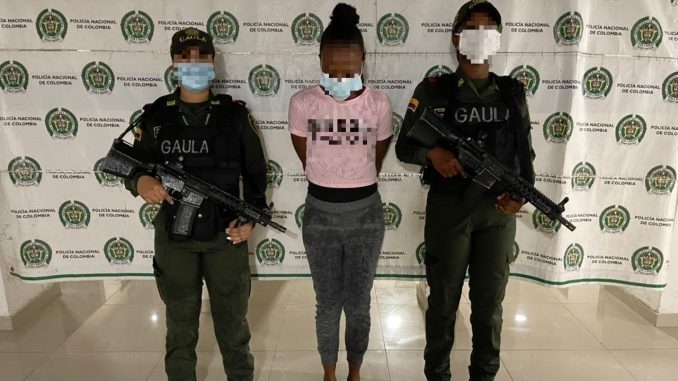 En pleno acto cogieron a alias 'Cuñada', presunta integrante de 'Los Mexicanos' En pleno acto cogieron a alias 'Cuñada', presunta integrante de 'Los Mexicanos'
